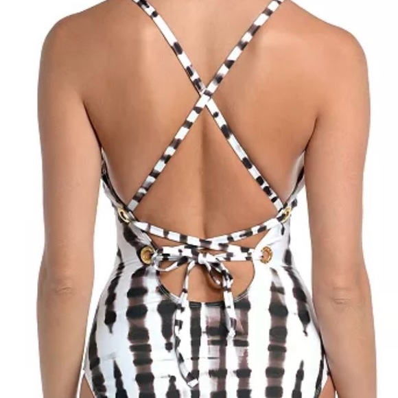 La Blanca Swimsuit - Picture 2 of 2